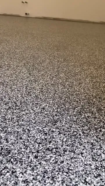 Flake epoxy floor finish