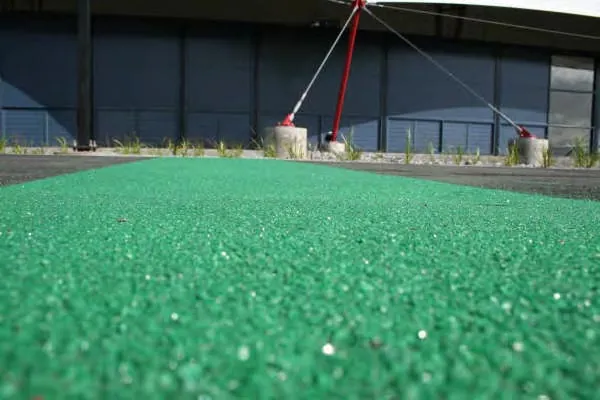 Coloured surface treatment